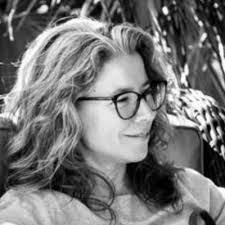 Erin Rew's Instagram, Twitter & Facebook