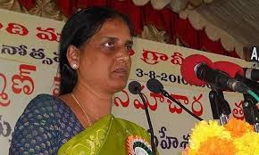 People want KCR to lead country: Sabitha