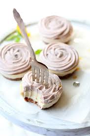 Cashew Cheesecake With Strawberry White Chocolate Topping Cashew Cheesecake Desserts Food