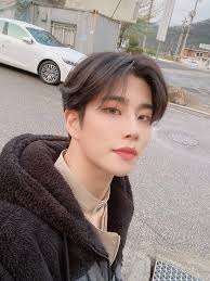 SILVER!!! 🥈 That's our Pocket Rocket Man, Azizulhasni Awang!  Congratulations and thank you. We love you Dato'! ❤️🇲🇾 #Olympics  #Tokyo2020 #CyclingTrack #GanbatteMalaysia #MalaysiaBoleh