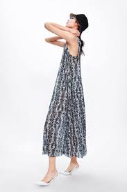 Vestiti estate 2021, questi abiti lunghi di zara sono vestiti eleganti e casual in tendenza di stagione, scopri i vestiti estivi più belli per look sofisticati. Zara Donna Vestiti Lunghi Fashiola It