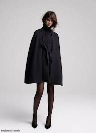 Manteau cape noir col v manches longues écossaise avec frange irréguliere manteau hiver. Epingle Sur Style