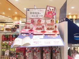 pop display おしゃれまとめの人気アイデア pinterest crystal chan 化粧品ディスプレイ 年賀状 デザイン 販売促進