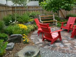 Urban Natural Landscape Design Installation And Maintenance In Minneapolis St Paul Mn Backyard Backyard Landscaping Urban Landscape Design