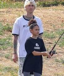 Pin On Machine Gun Kelly