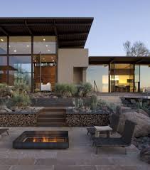 When you are gathering with your family or friends at home, the backyard will be an important place. 10 Inspiring Landscaping Ideas For Backyard Fire Pits