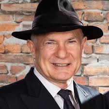 Steve Guyger is an old-school blues player from Philadelphia who played  with the legendary Jimmy Rogers for fourteen years. He was also great  friends with the late Paul Oscher, recording and performing