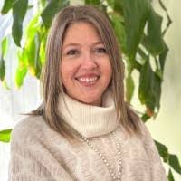 Courtney Creed's Instagram, Twitter & Facebook