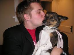 Erick Brooklyn's Instagram, Twitter & Facebook