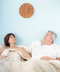 7 خطوات لإيقاظ زوجك برومانسية نواعم