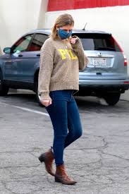 Find mischa barton news headlines, photos, videos, comments, blog posts and opinion at the indian express. Mischa Barton Out In Los Feliz 01 03 2021 Celebmafia