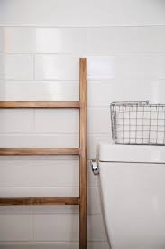 Tiny bathroom decor made easy. 10 Small Apartment Bathroom Ideas To Try Now Mckinley