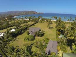 Check Out Julia Roberts 28 Million House In Kauai Hawaii Beautiful Beach Houses Hawaii Homes Hawaiian Homes