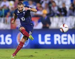 Deschamps hingegen betonte immer wieder, der in frankreich unbeliebte benzema (27 treffer in 81. Der Star Der Seinen Mitspieler Erpresste Soll Nie Wieder Fur Frankreich Spielen Ligalive