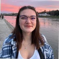 Melissa Sprenger's Instagram, Twitter & Facebook