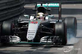 Lewis Hamilton Mercedes Amg F1 W07 Hybrid Locks Up Under Braking At Monaco Gp Mercedes Amg Lewis Hamilton Mercedes