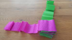 Als dekorationsmittel sind girlanden auf jeder feier ein muss, um tolle akzente zu setzen. Diy Dekorationsideen Fur Den Schulfasching Betzold Blog