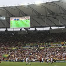 Doch nun rollt der ball, obwohl mehrere mannschaften mit coronafällen zu kämpfen haben. Wm Stadien 2014 In Brasilien Fakten Und Hintergrunde Fussball