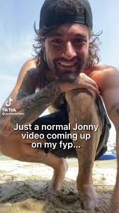 I made this like a week ago😭😭 but Jonny always got the grippers out🦶🏼  #jonnyransom #sturniolotriplets #jonnyransom @Jonny