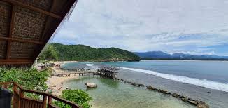 Pantai momong yang ada di lampuuk. Staycation Asik View Menarik Di Eky S Momong Resort The Amazing Me