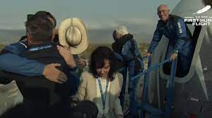 Jun 10, 2021 · jeff bezos testing communications systems before the first flight of the new shepard space vehicle in 2015. I9 C35gyvcymvm