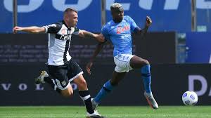 Dejan kulusevski (parma) converts the penalty with a left footed shot to the bottom right. Parma Napoli 0 2 Pagelle Brilla Osimhen Male Iacoponi Eurosport