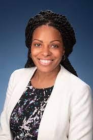 Stephanie Abram's Instagram, Twitter & Facebook