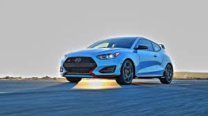 M/t 25 city/33 hwy/28 combined mpg, a/t 27 city/34 hwy/30 combined mpg. What Makes The Veloster N A Totally Different Hot Hatch