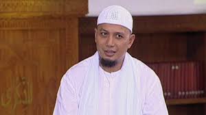 Tidak lagi minum minuman keras konsumsi alkohol yang terlalu banyak disebut sebagai salah satu penyebab kanker di. Ramai Broadcast Ustaz Arifin Ilham Meninggal Keluarga Itu Hoax