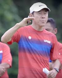 Use these free taeyang png #59738 for your personal projects or designs. Ardy Nurhadi Shufi On Twitter Shin Tae Yong Ke Para Pemain Timnas Di Korea Kalau Belum Mati Pemain Bakal Lari Terus