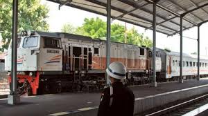 New Normal Pt Kai Kembali Operasikan Kereta Api Reguler Dan Jarak Jauh Mulai Jumat 12 Juni 2020 Tribun Madura