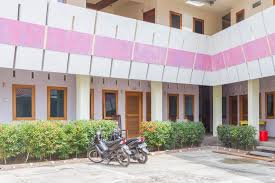 Sports and recreational areas photo: Reddoorz Near Pasar Pagi Cirebon 2 Cirebon Updated 2021 Prices