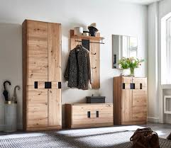 Sie lassen sich gut in nischen oder vor der wand aufstellen und du kannst sie als garderobe für den flur oder auch als offenen kleiderschrank in. Garderoben Sets Bei Mobel Berning In Lingen Und Rheine