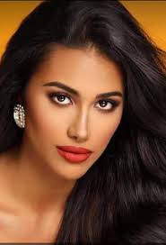 Lola y Moya for a win! Crepe Poblano is excellentè!!