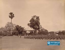 Kerala - Photograph taken about 1900 by the Government photographer, Zacharias D'Cruz of the Band-Stand in the Public Gardens in Trivandrum. It is one of 76 prints in an album entitled 'Album