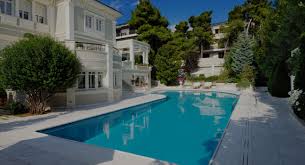 Piscine Coque Polyester Et Beton 1000piscines Fr