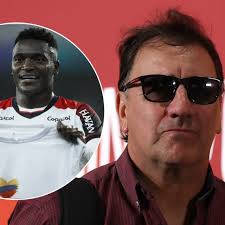 Goleador ‘invisible’ para Néstor Lorenzo firma contrato con cláusula de 40 millones de euros: vistoso trato