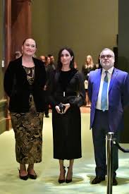 No Surprise Here Meghan Markle Once Again Blows Us Away On Her First Solo Engagement Prince Harry And Megan Meghan Markle Photos Princess Meghan