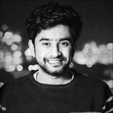 Elizabeth Shum's Instagram, Twitter & Facebook