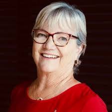 Nicole Mallette's Instagram, Twitter & Facebook