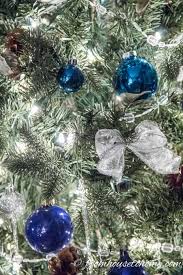 To facilitate the process, i will use some inexpensive ornaments on the inside. 15 Elegant Christmas Tree Decorating Ideas