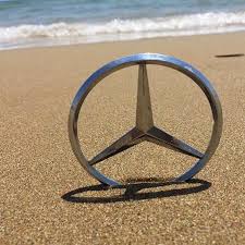 Mercedes Benz With Images Mercedes Benz Logo Mercedes Benz Mercedes Benz Wallpaper