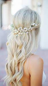 La Moitie Des Idees De Coiffure Nuptiale Brautfrisuren Frisur Hochzeit Hochzeitsfrisuren Brautfrisur