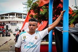 Honduran Migrants To Trump We Are Workers Not Terrorists Daily Mail Online