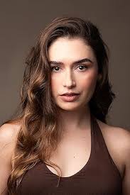 Caitlin Leahy: Biofilmografía