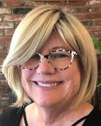 Laurie Poore's Instagram, Twitter & Facebook