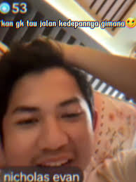 Mama Nares Liat Nares Dan Nicholas