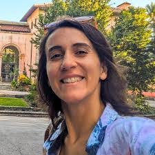 Gloria Tello's Instagram, Twitter & Facebook