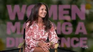 View Dacey's Divas: Elisa Simeone