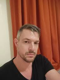 Er staan ook selfies op jouw eigen profiel, grappenmaker 🤣